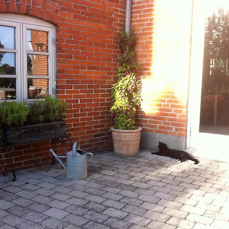 Lundsgaard Bed & Breakfast フ ァボルグ エクステリア 写真