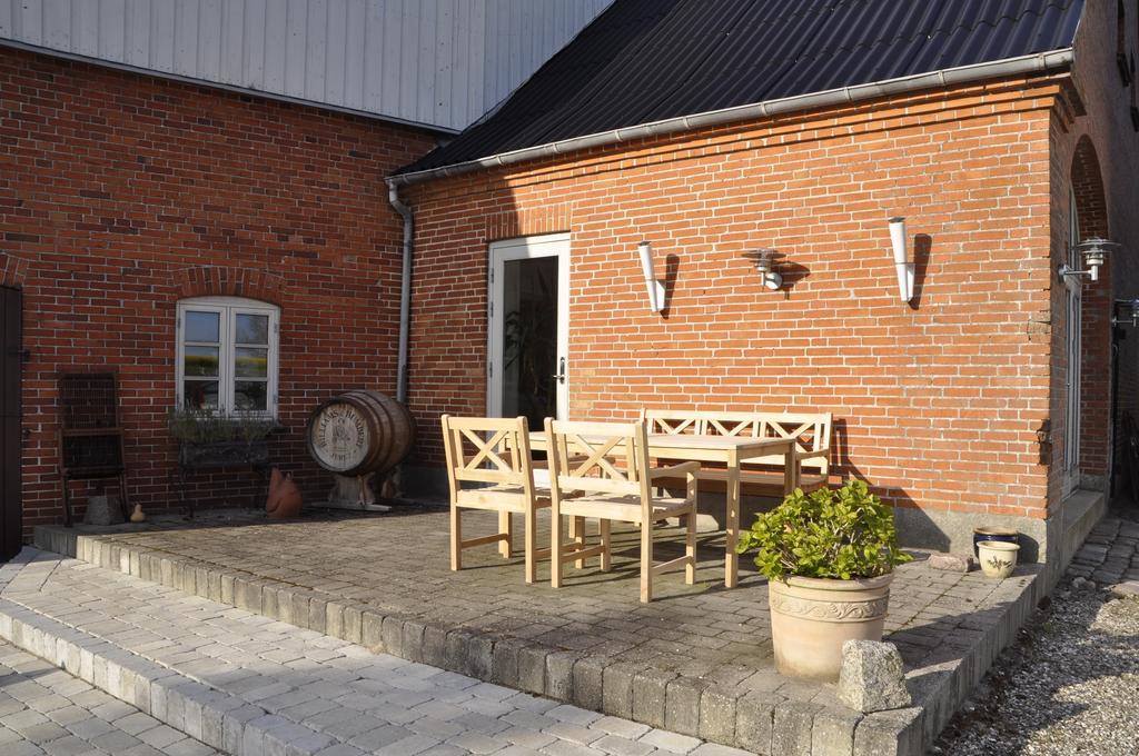 Lundsgaard Bed & Breakfast フ ァボルグ エクステリア 写真