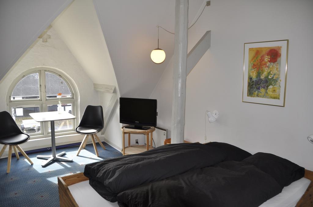 Lundsgaard Bed & Breakfast フ ァボルグ エクステリア 写真