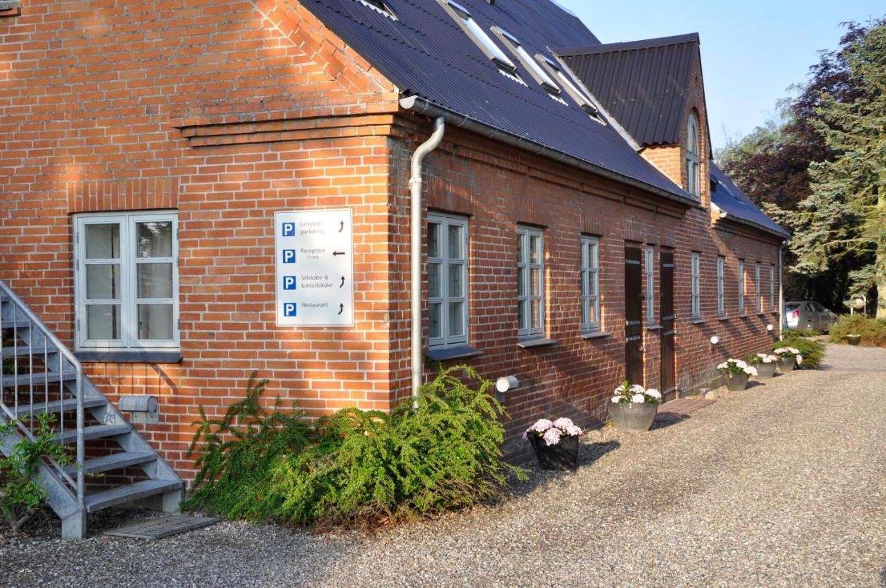Lundsgaard Bed & Breakfast フ ァボルグ エクステリア 写真